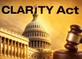 Lummis Defends CLARITY Act as DeFi Developers Face KYC Concerns