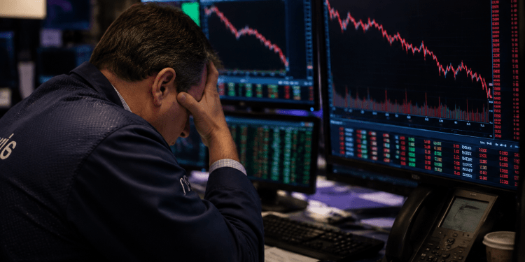 QQQ, VOO, SPY ETFs are falling: Here’s why the stock market is crashing